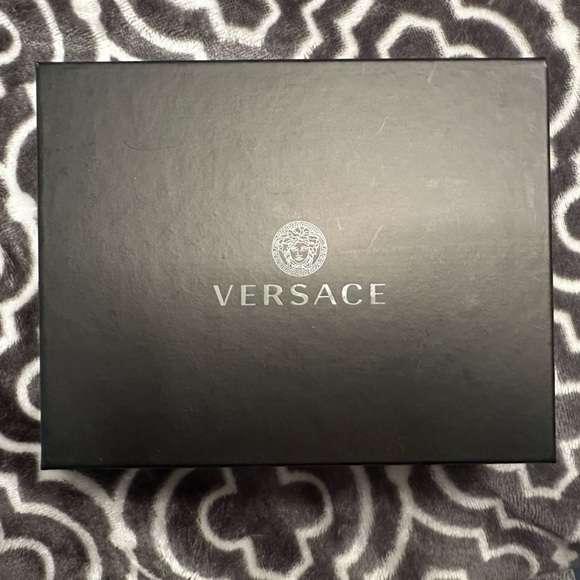BNIB Authentic Versace Medusa Belt - Picture 3 of 16